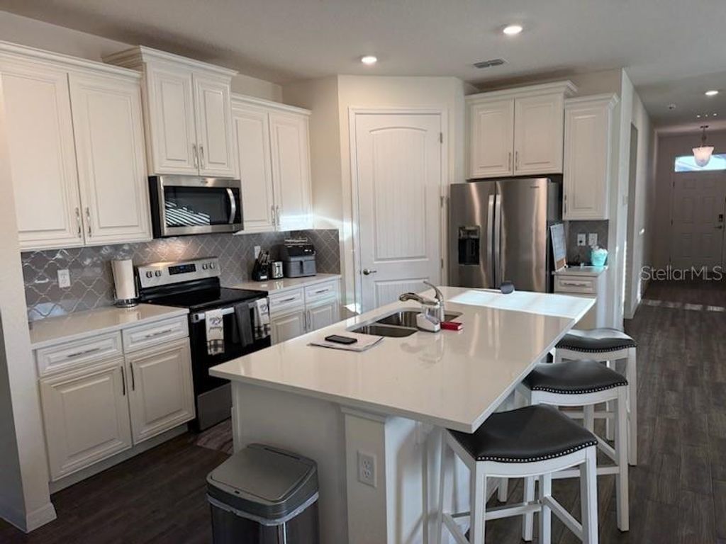 Photo of 17718 Blazing Star Circle, Clermont, FL 34714 (MLS # G5107890)