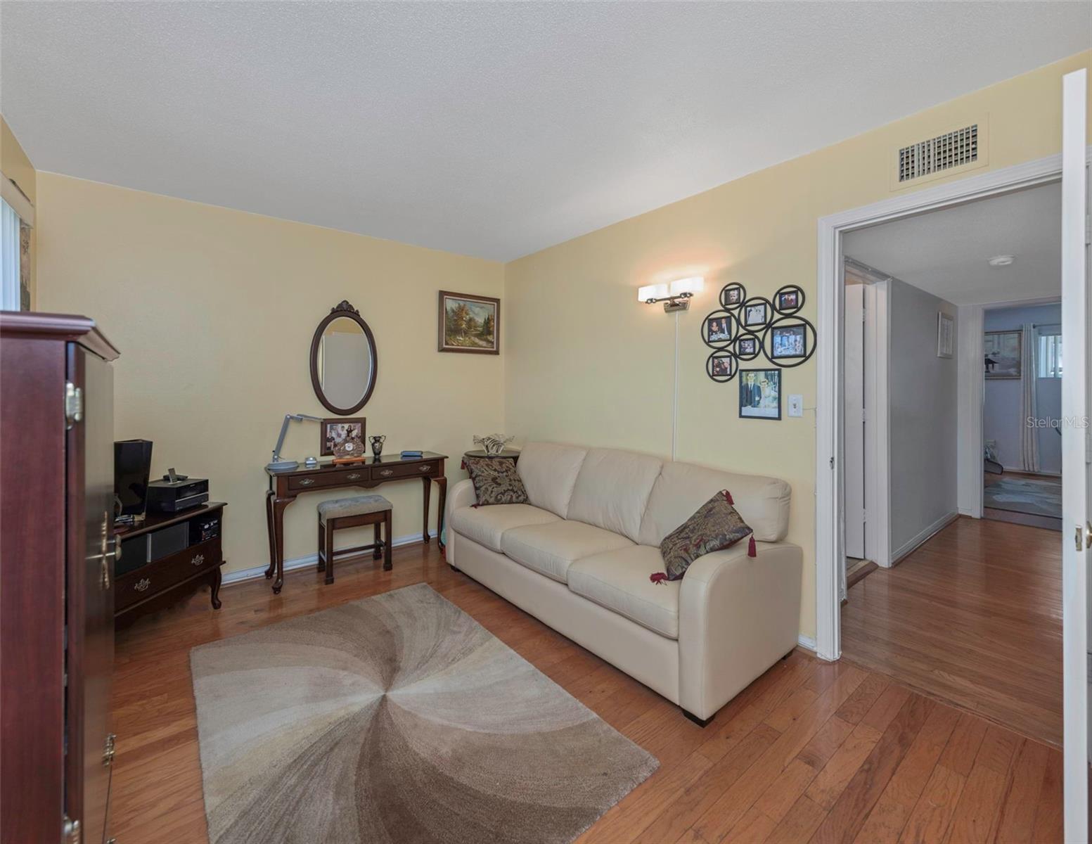 LES CHATEAUX CONDO - Residential