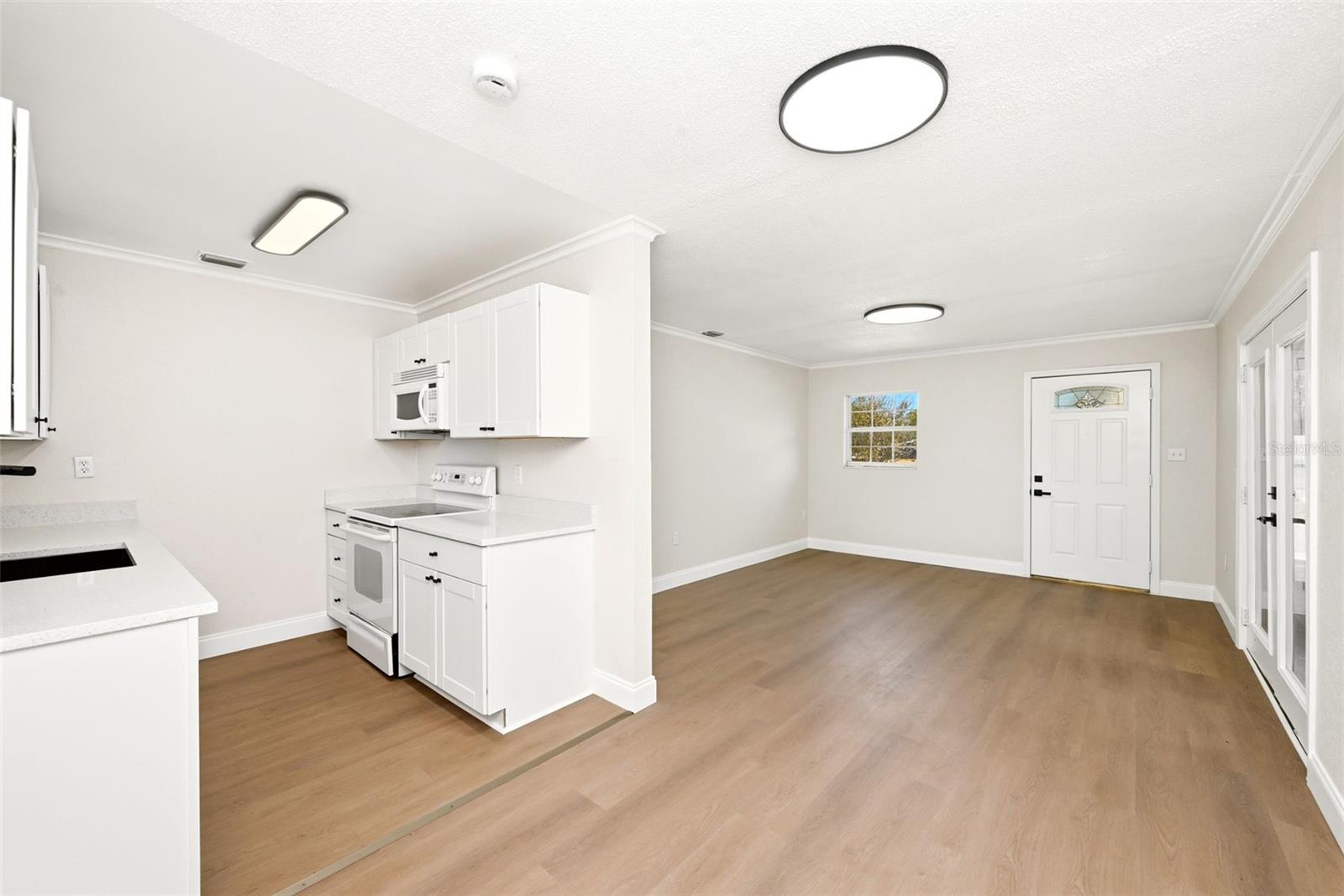 LEESBURG WOODLAND PARK - Residential