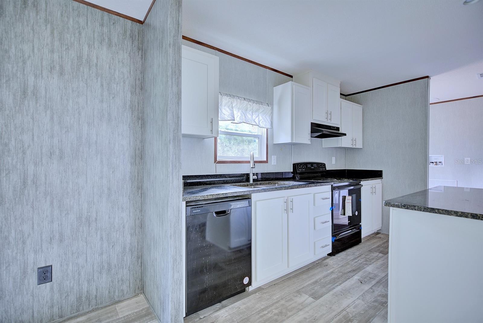 CONCORDIA PARK 01 - Residential Lease