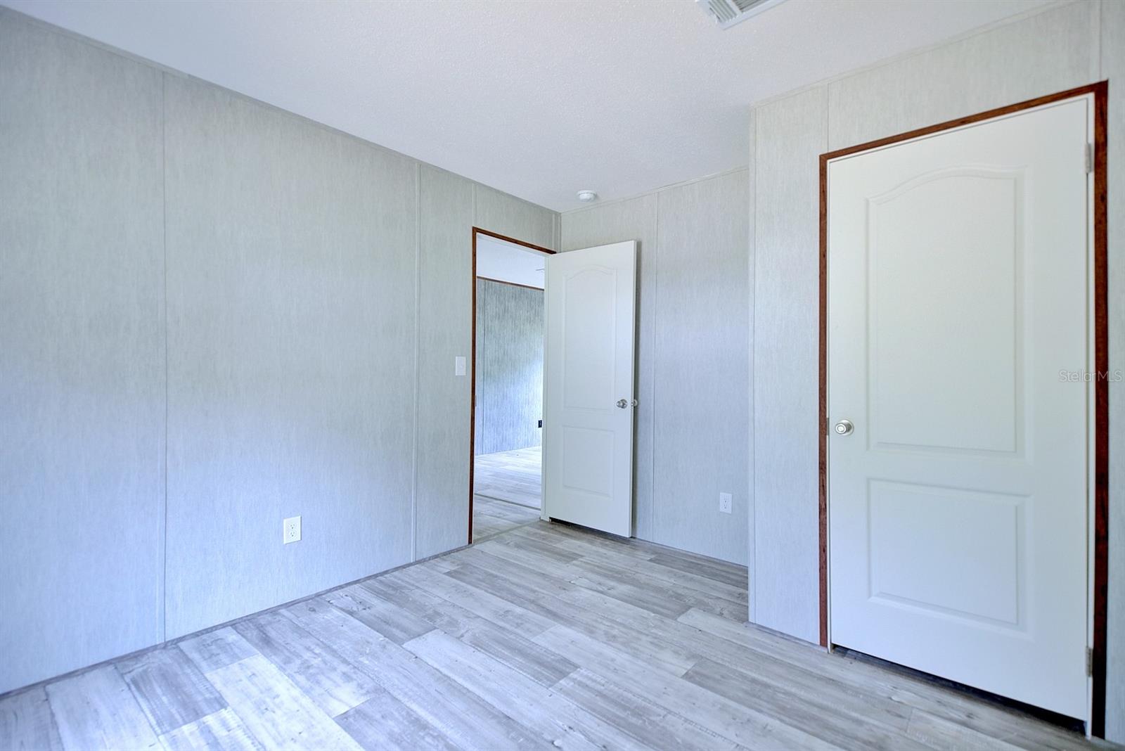 CONCORDIA PARK 01 - Residential Lease