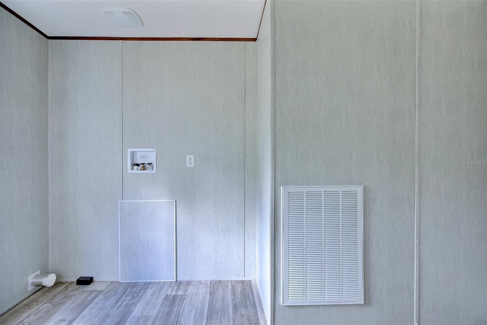 CONCORDIA PARK 01 - Residential Lease