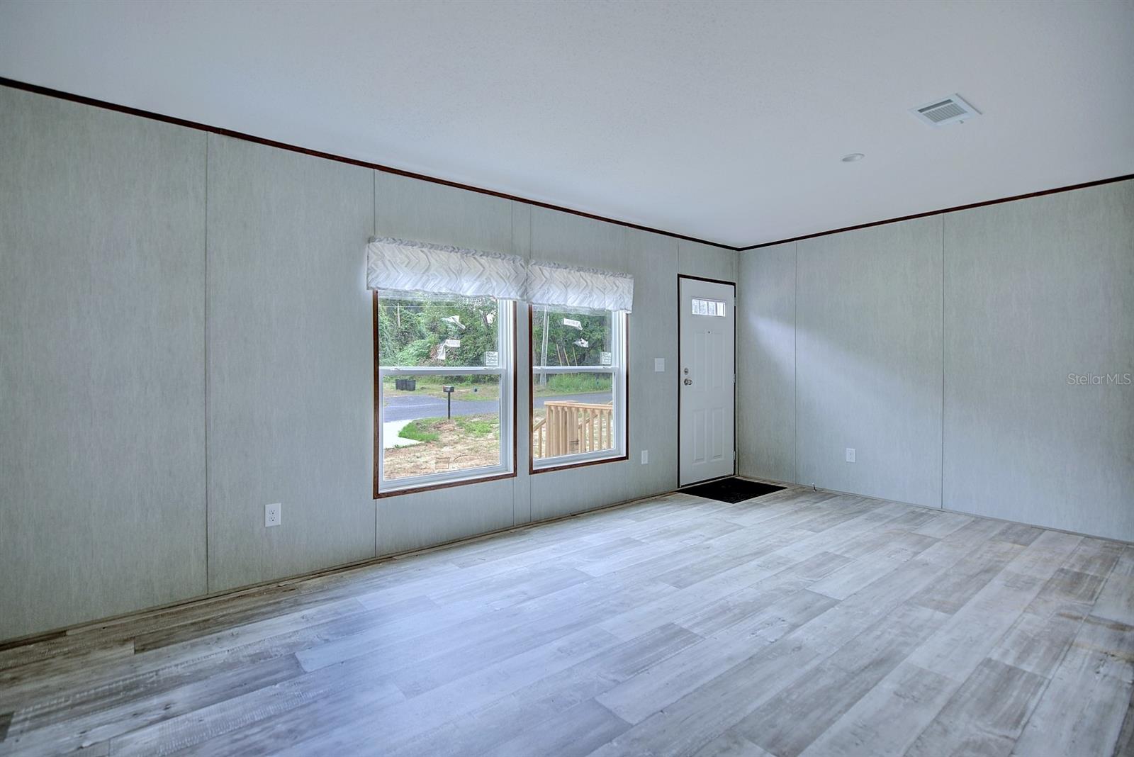 CONCORDIA PARK 01 - Residential Lease