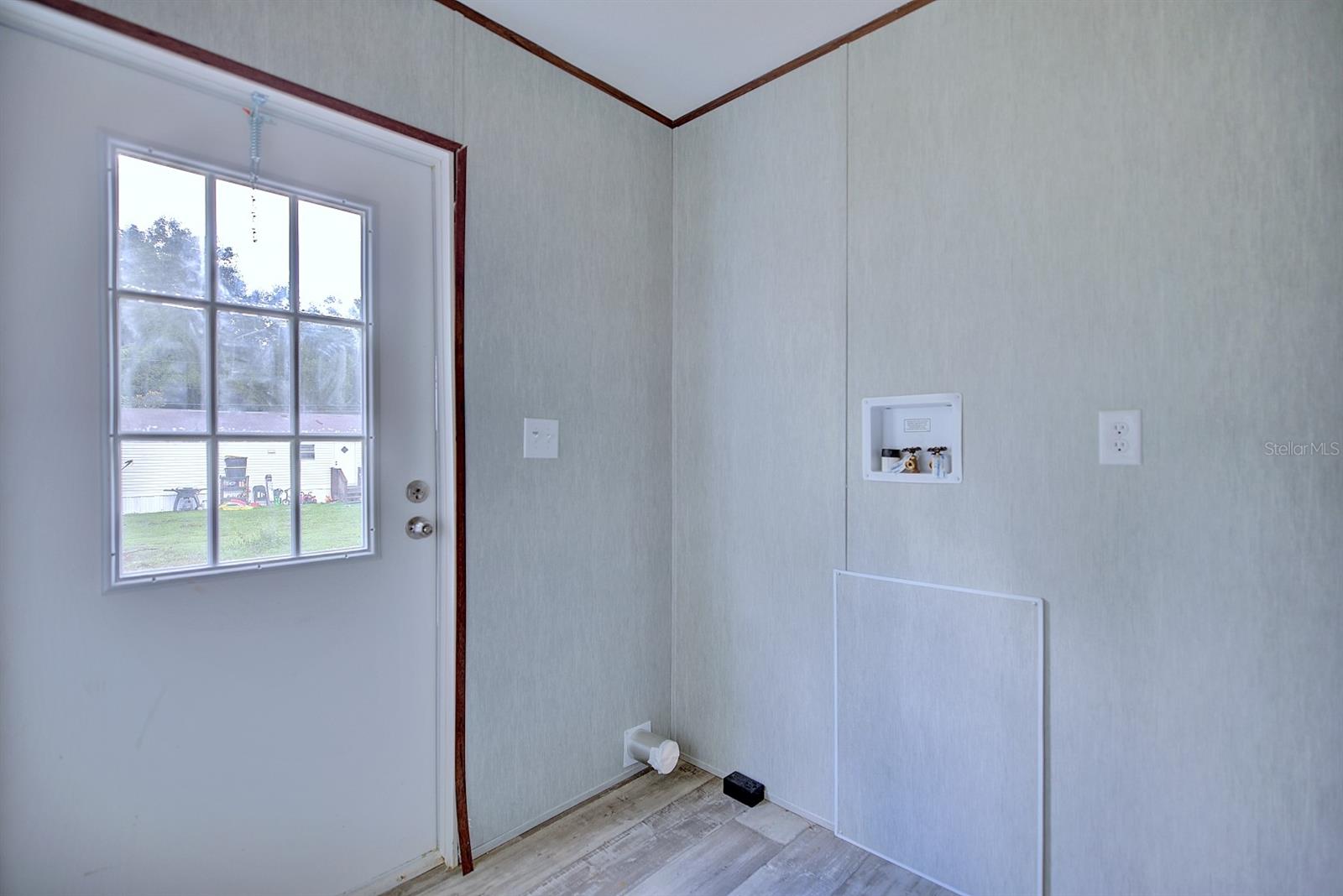 CONCORDIA PARK 01 - Residential Lease