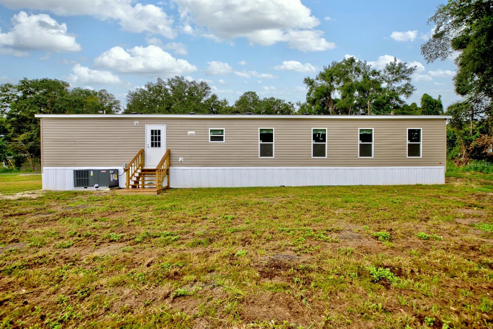 CONCORDIA PARK 01 - Residential Lease