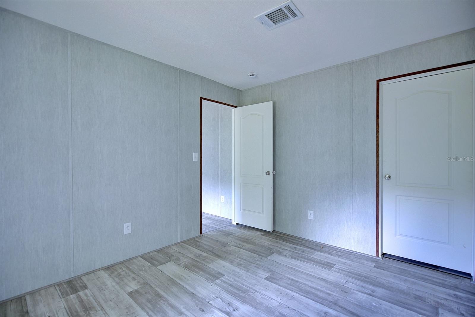 CONCORDIA PARK 01 - Residential Lease