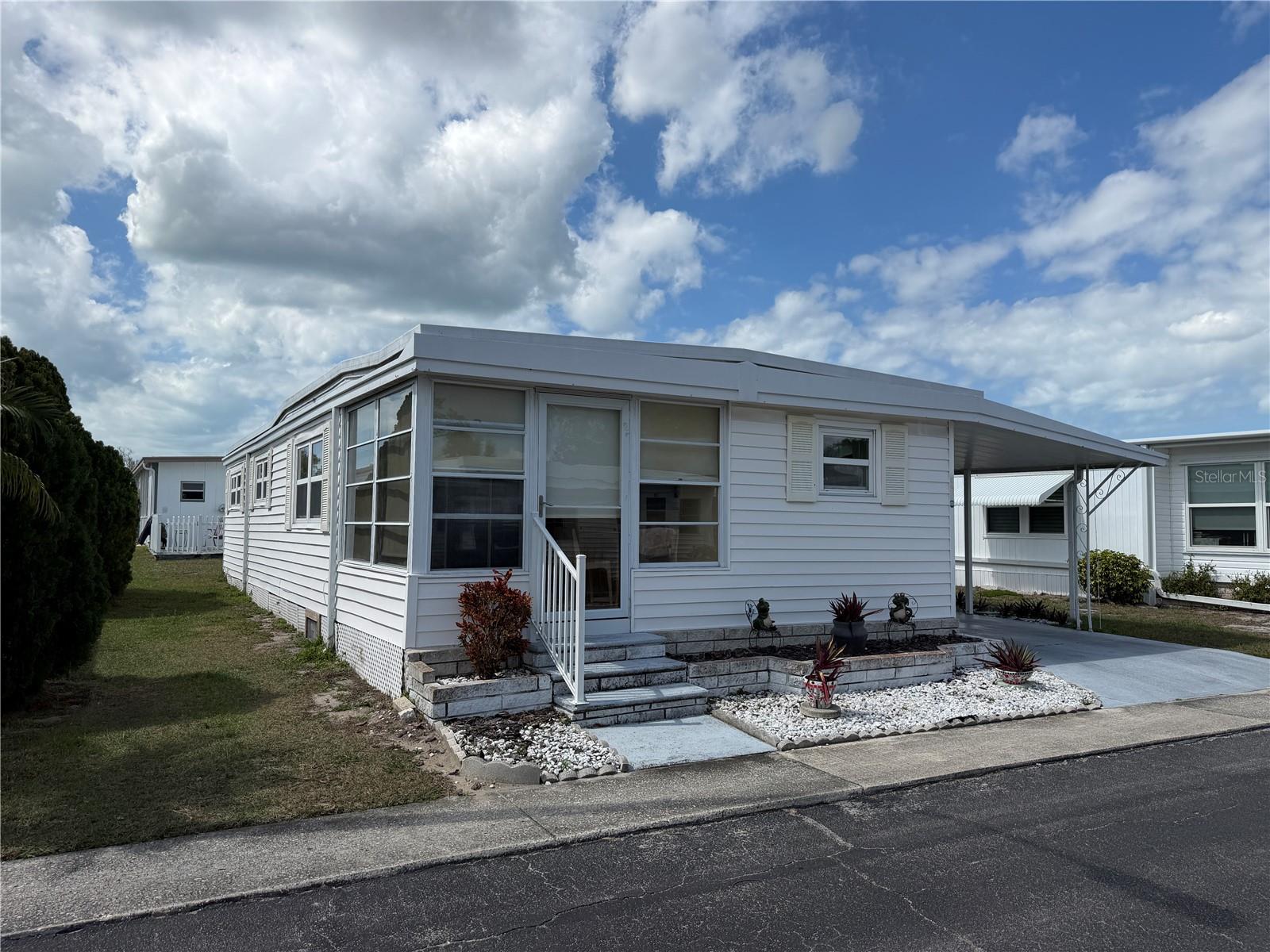 PALM HILL MOBILE HOME PARK UNREC - Residential