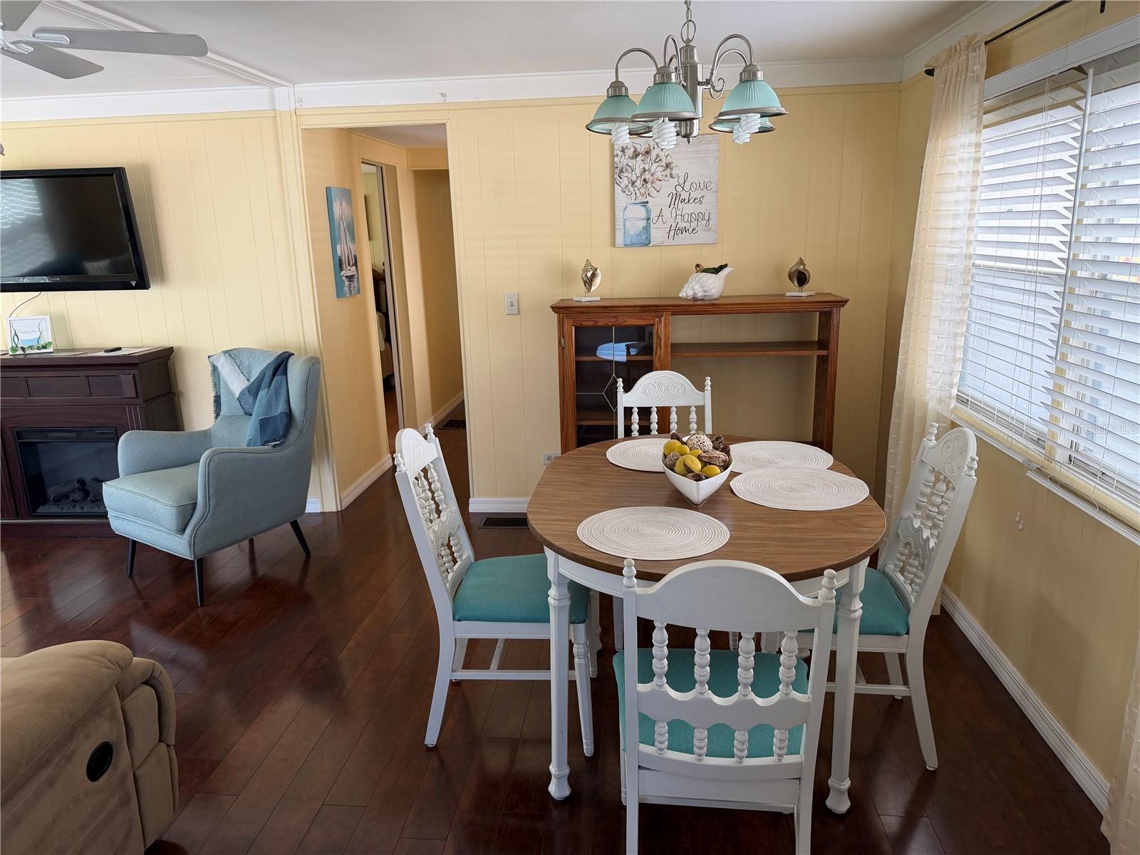 PALM HILL MOBILE HOME PARK UNREC - Residential