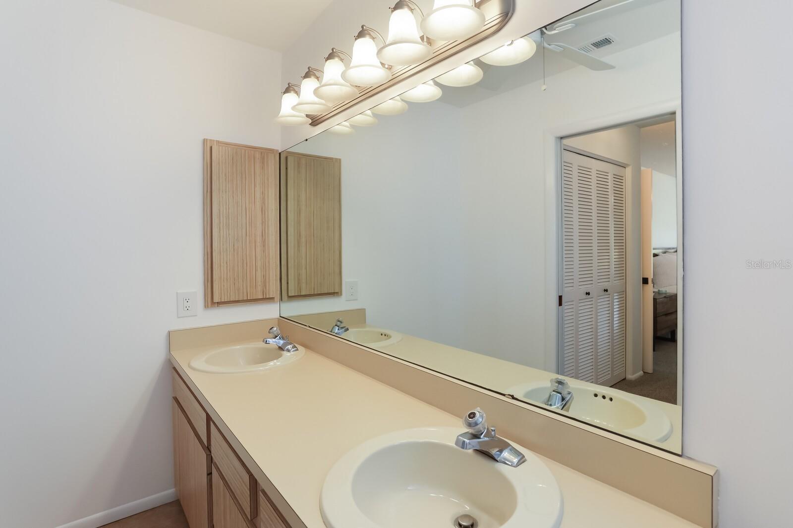 PHILLIPPI GARDENS 08 - Residential Lease