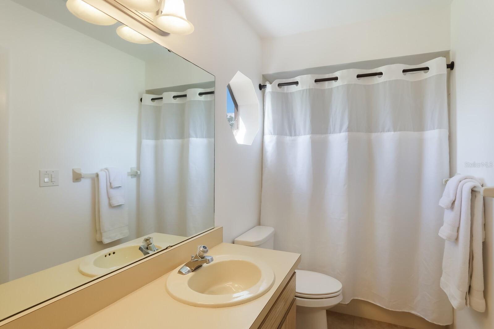 PHILLIPPI GARDENS 08 - Residential Lease