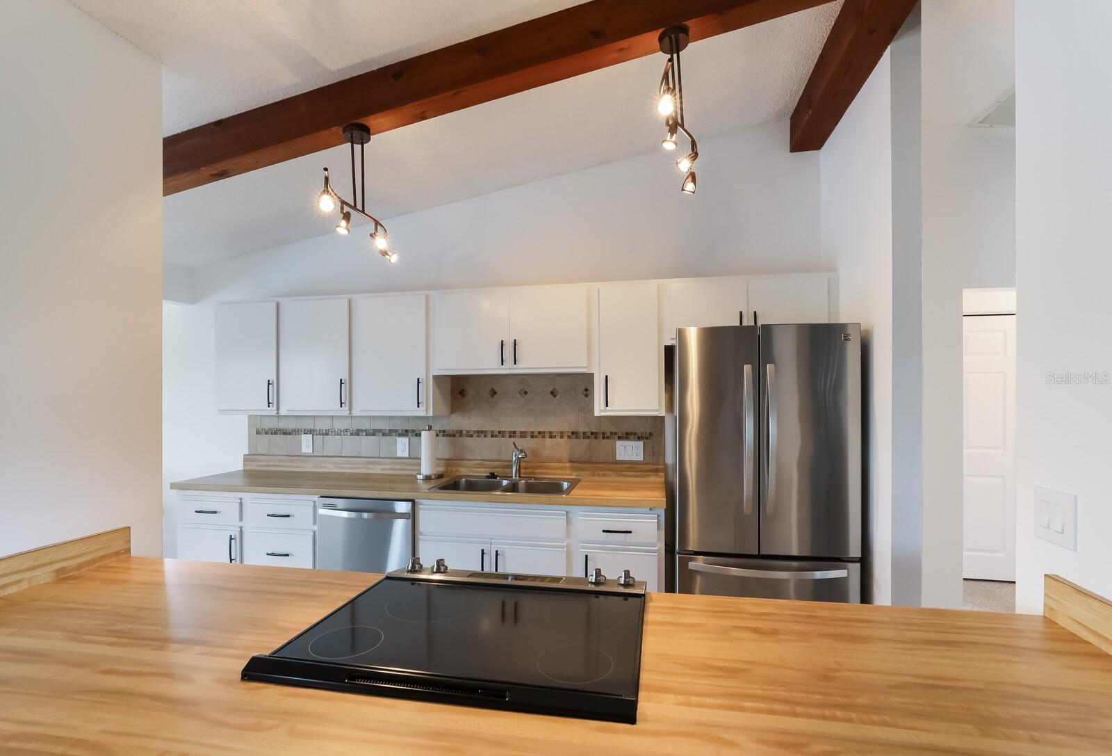 PHILLIPPI GARDENS 08 - Residential Lease