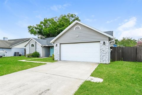 A home in VALRICO