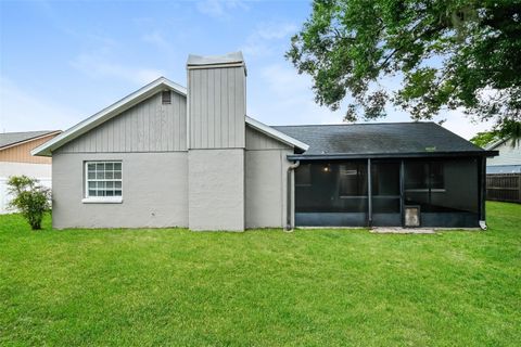 A home in VALRICO