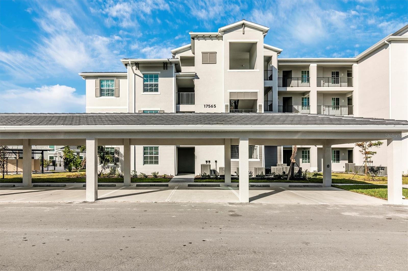 WELLEN PARK GOLF & COUNTRY CLUB - Residential Lease