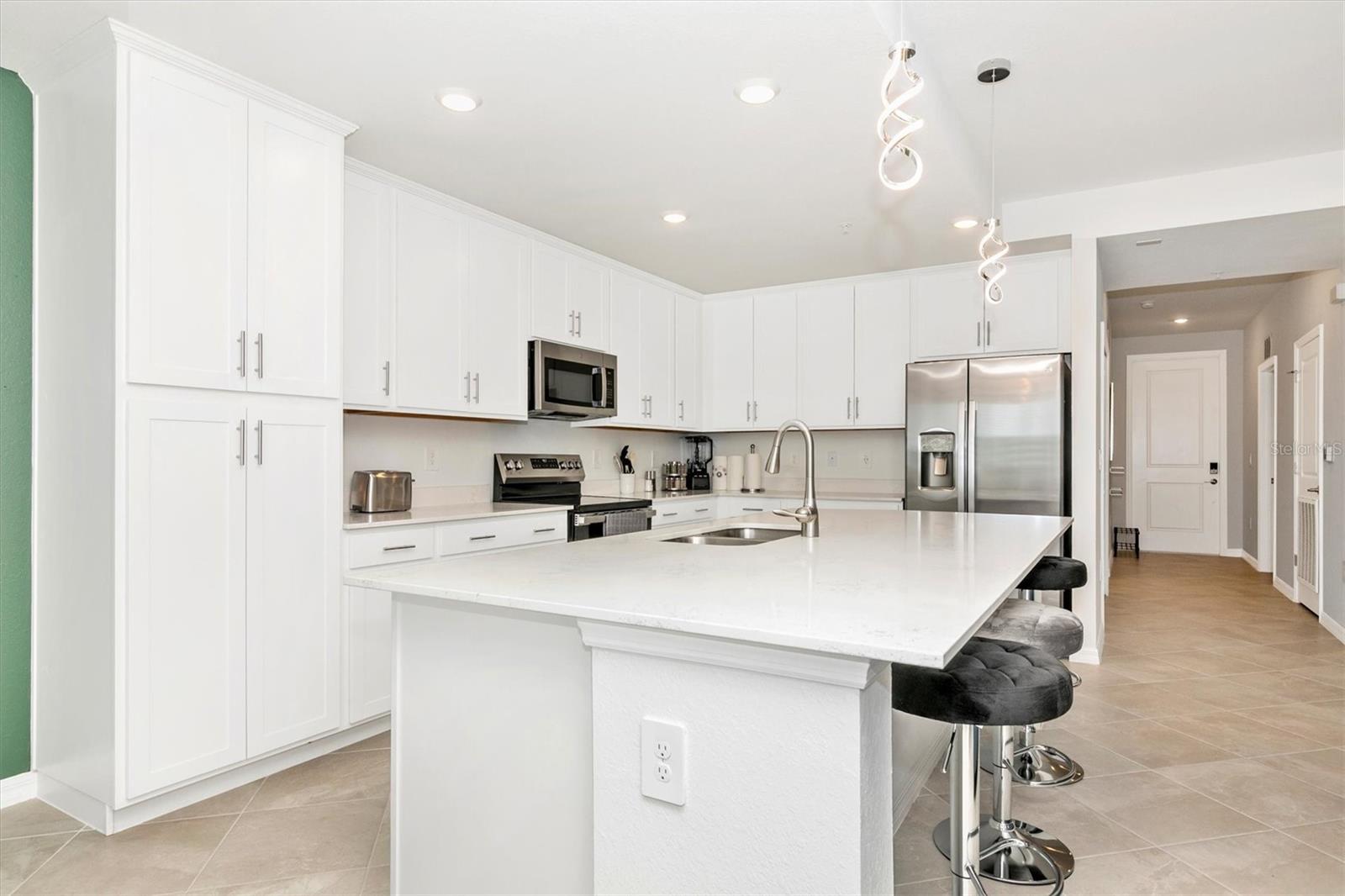 WELLEN PARK GOLF & COUNTRY CLUB - Residential Lease