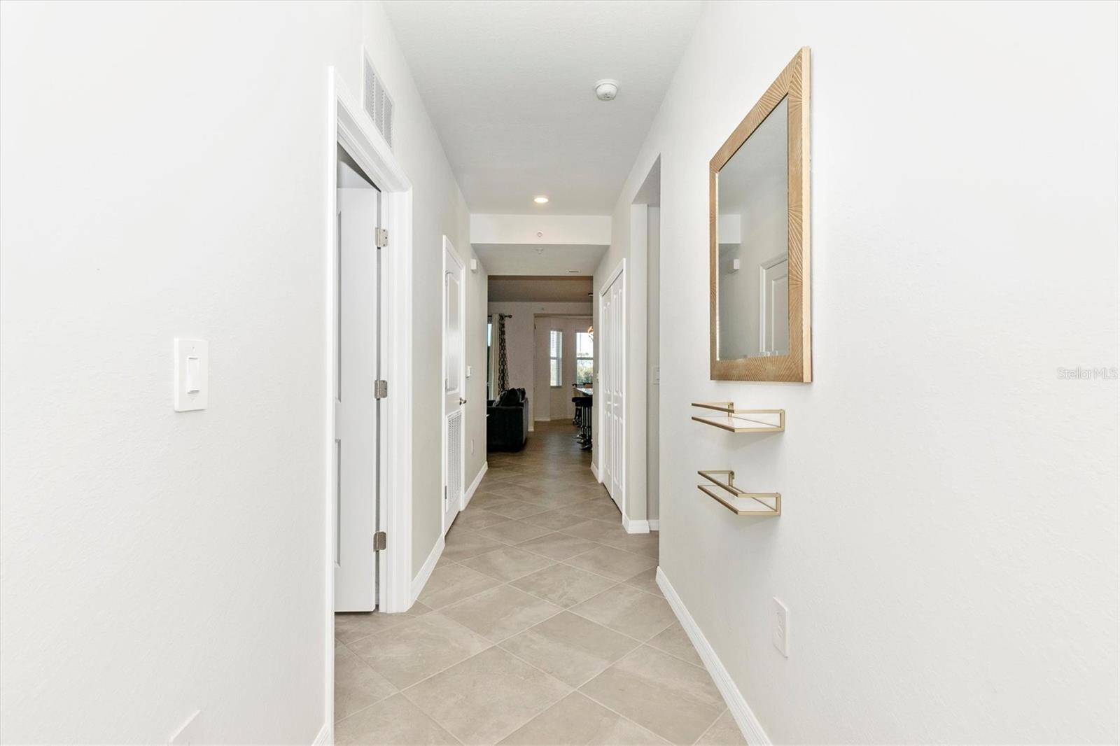 WELLEN PARK GOLF & COUNTRY CLUB - Residential Lease