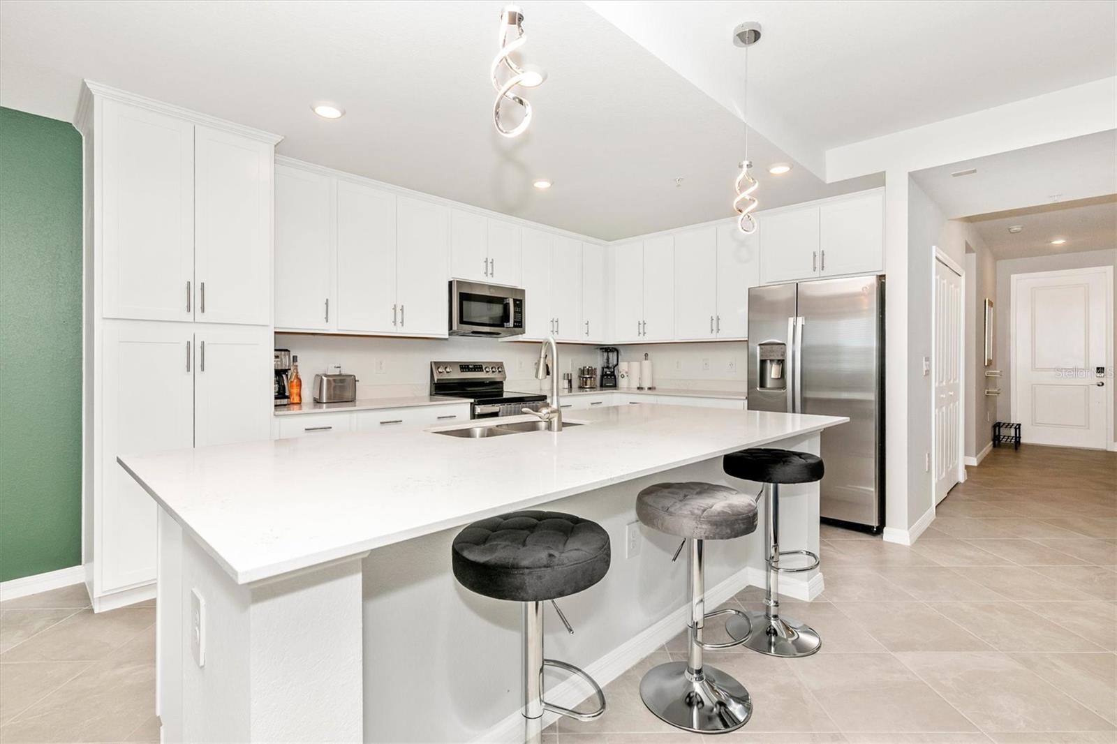 WELLEN PARK GOLF & COUNTRY CLUB - Residential Lease