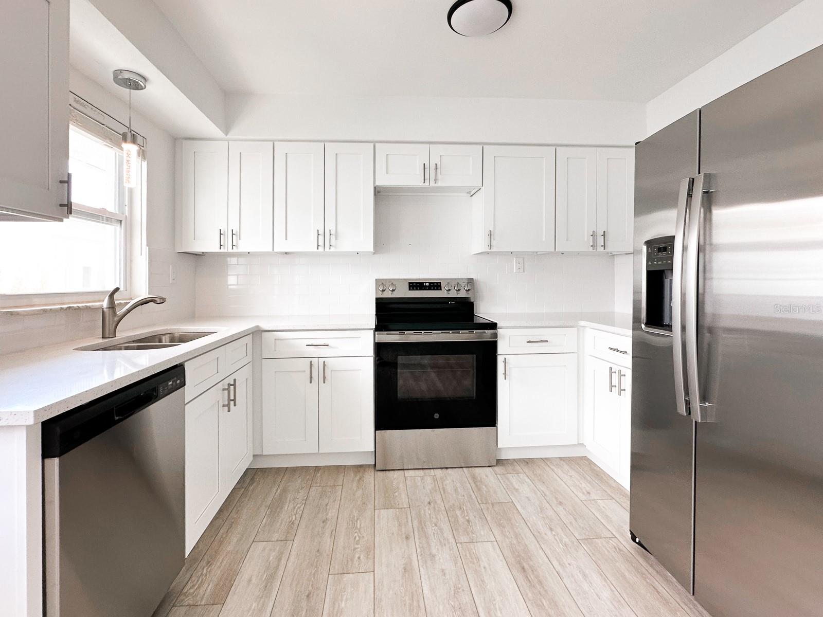 ISLE OF PALMS - Residential Income