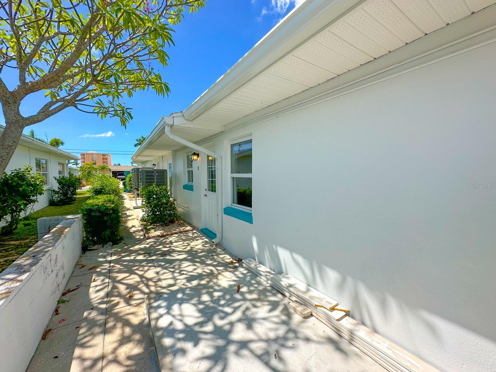 ISLE OF PALMS - Residential Income