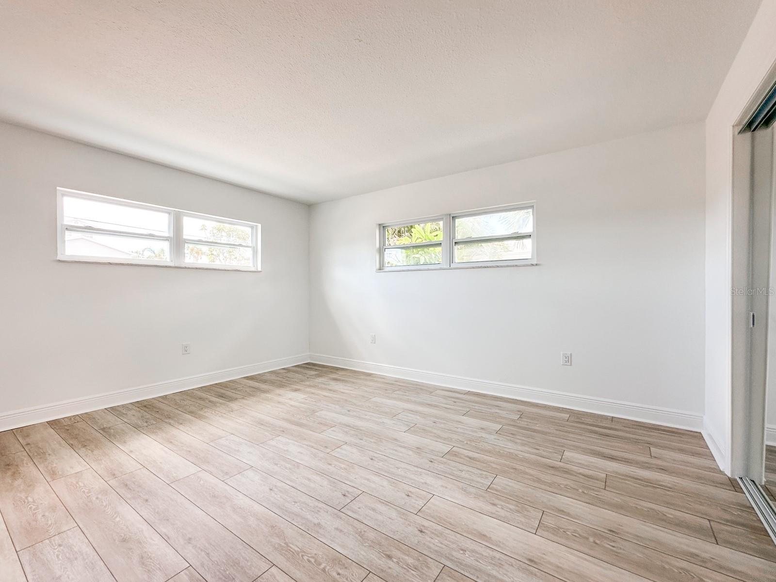 ISLE OF PALMS - Residential Income