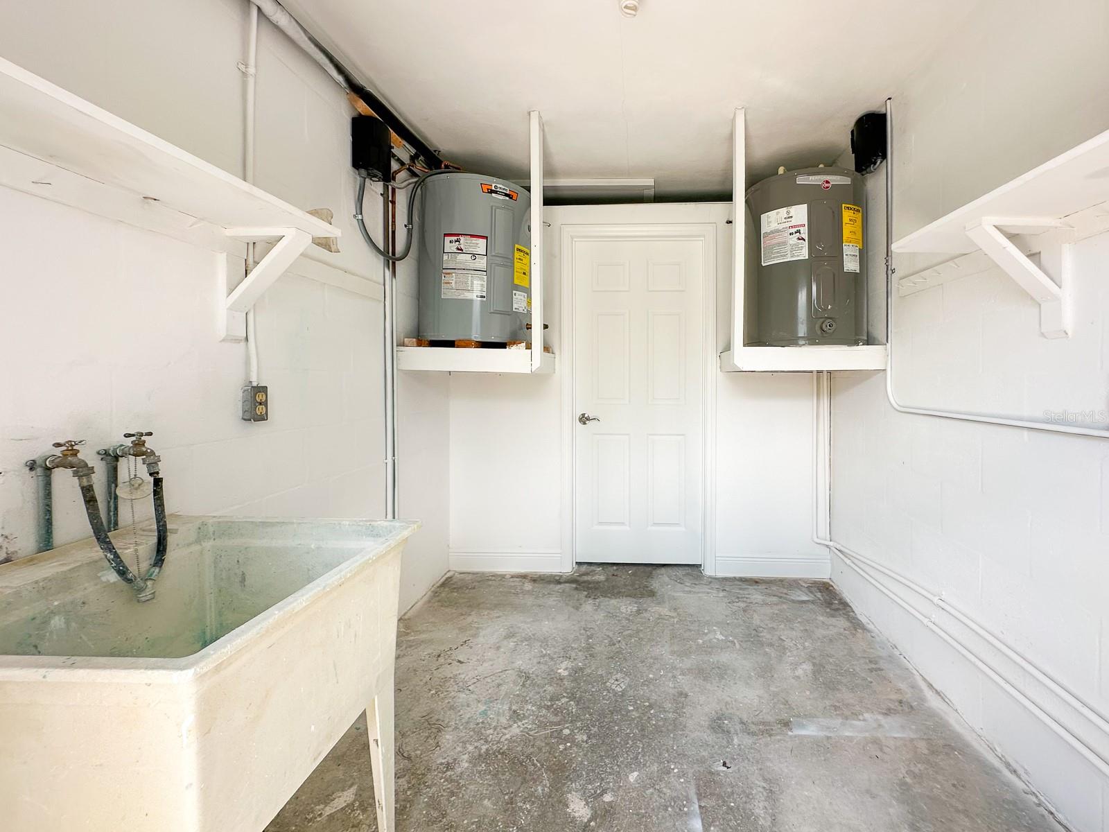 ISLE OF PALMS - Residential Income