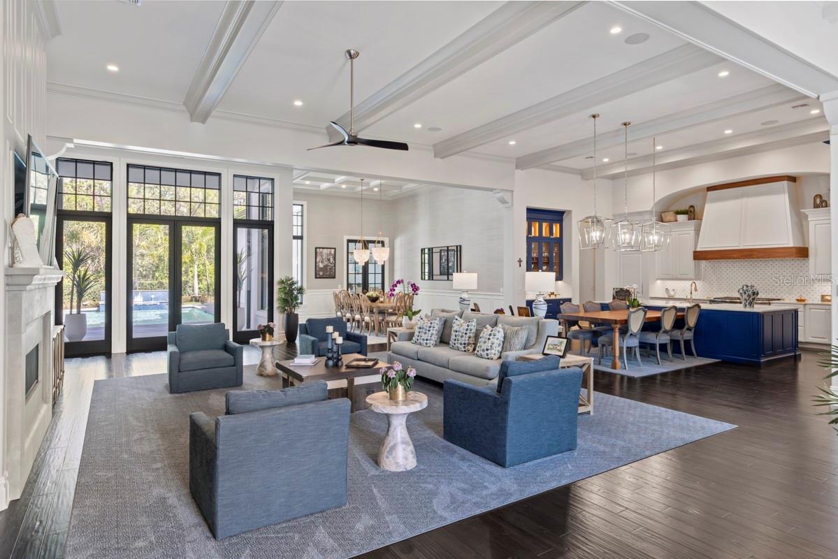 GOLDEN OAK - Residential