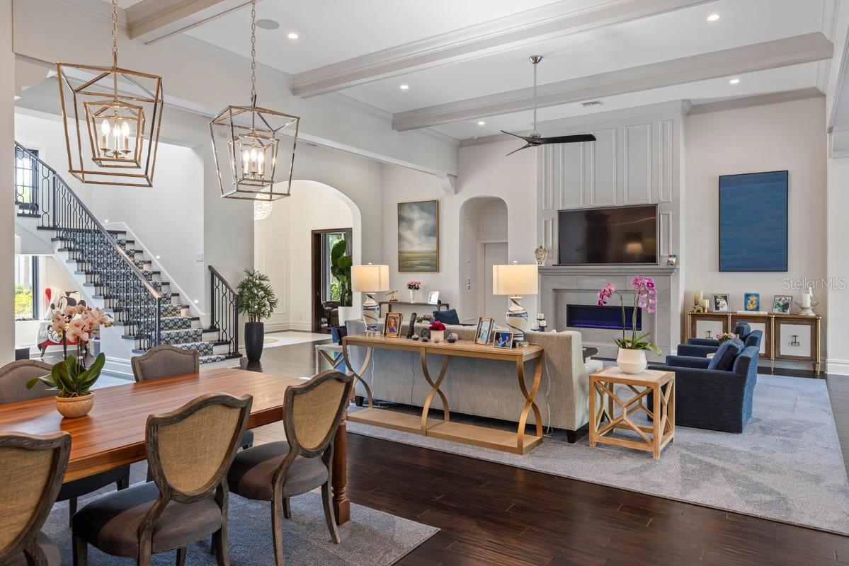 GOLDEN OAK - Residential