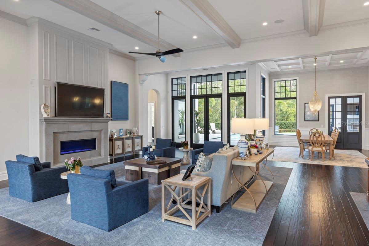 GOLDEN OAK - Residential