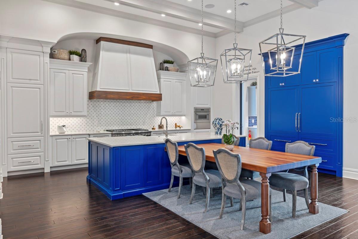 GOLDEN OAK - Residential