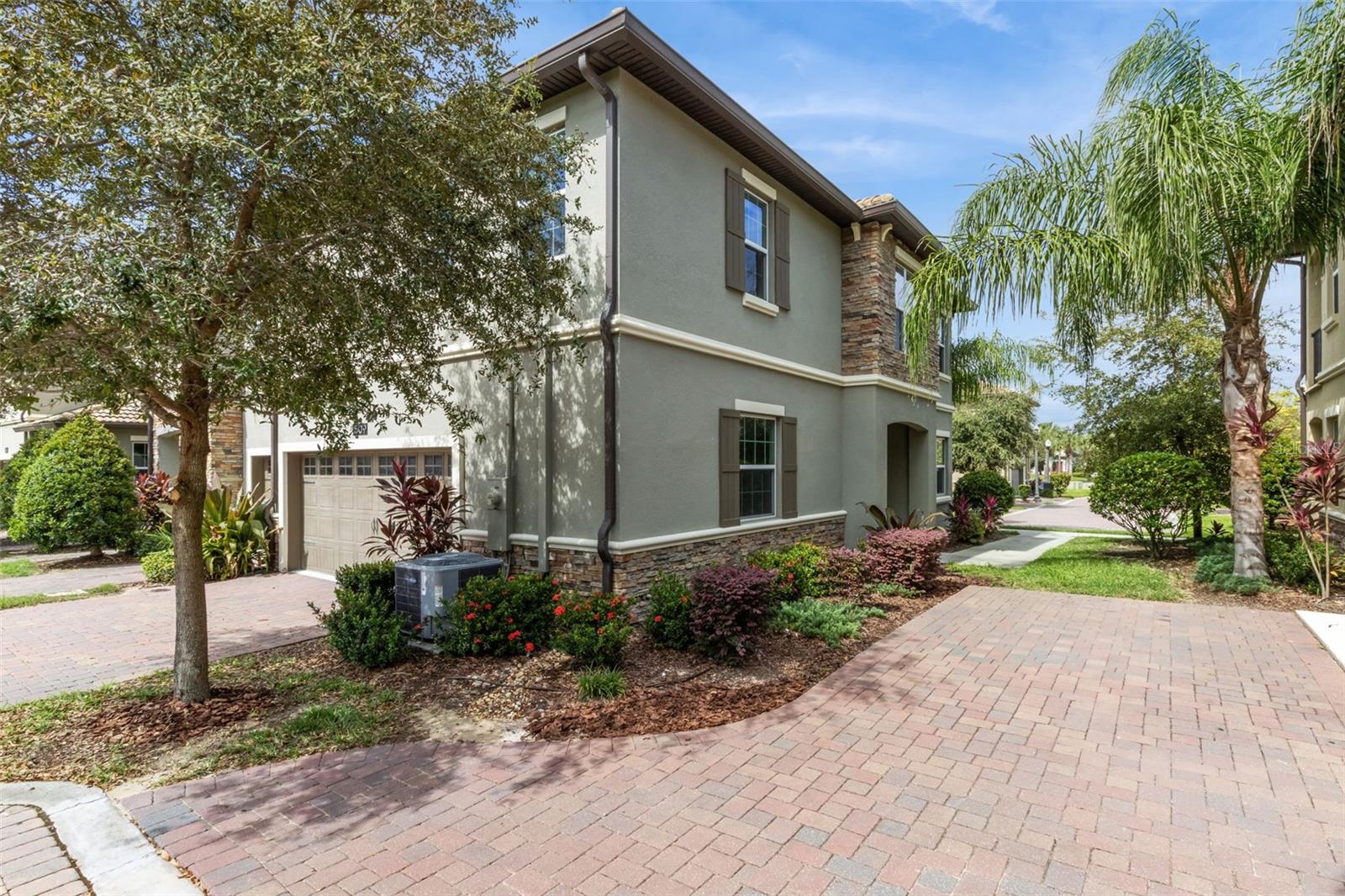 8509 PLAYER POINT DRIVE