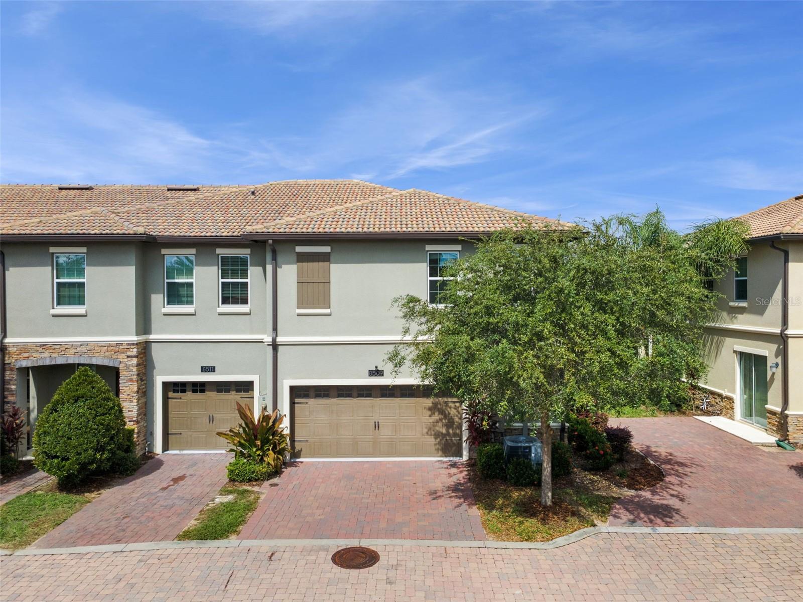 8509 PLAYER POINT DRIVE