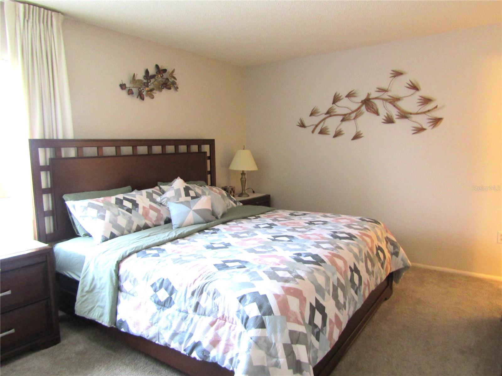 PINEBROOK HOLLOW - Residential Lease