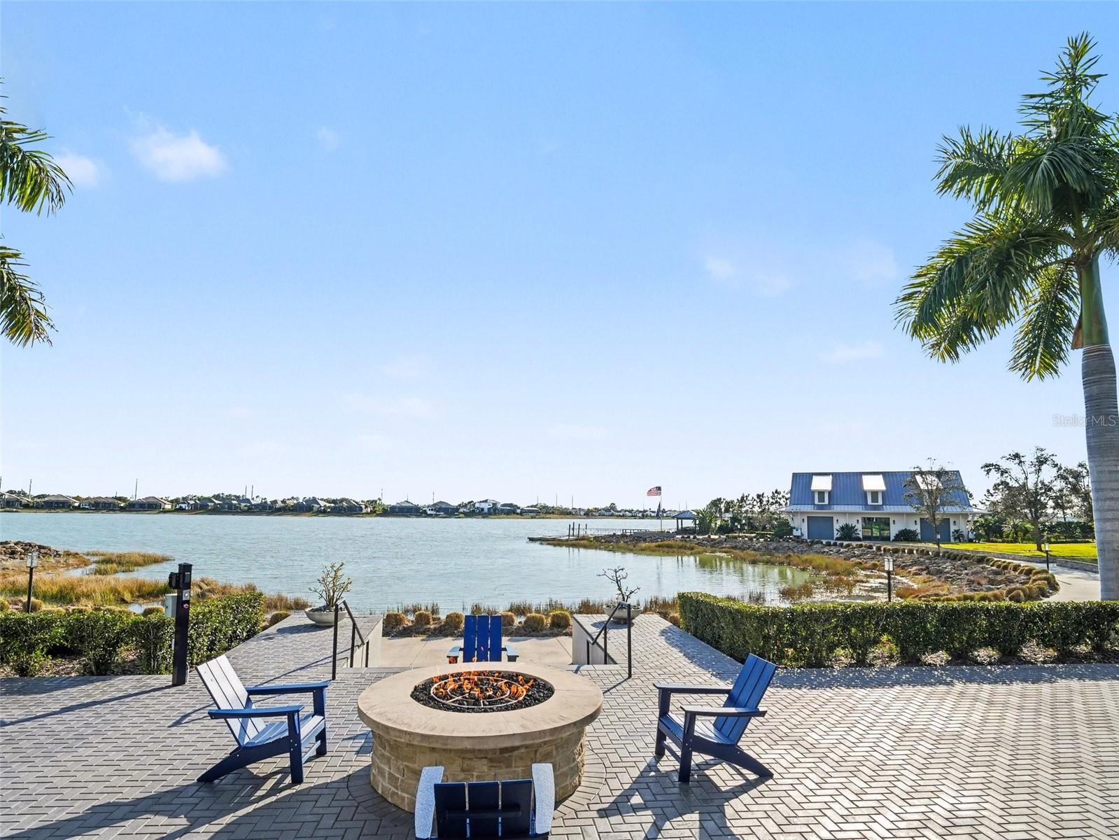 LAKEHOUSE COVE/WATERSIDE PH 2 - Residential