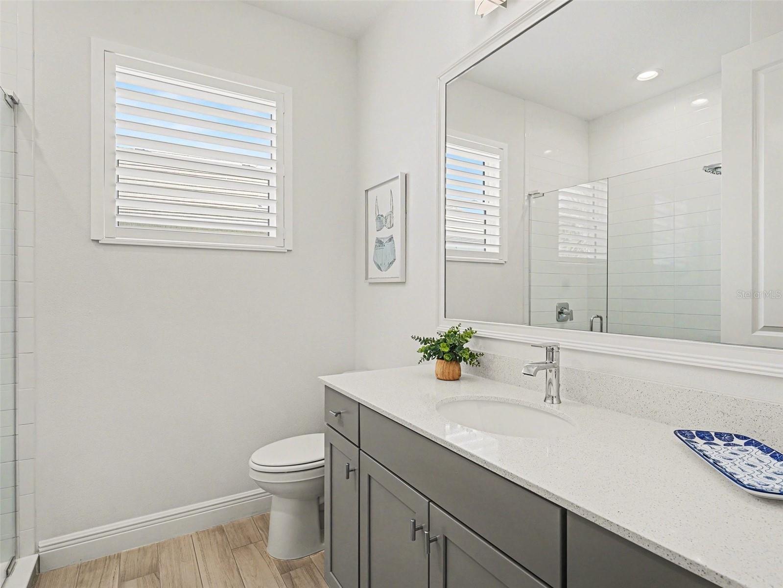 LAKEHOUSE COVE/WATERSIDE PH 2 - Residential