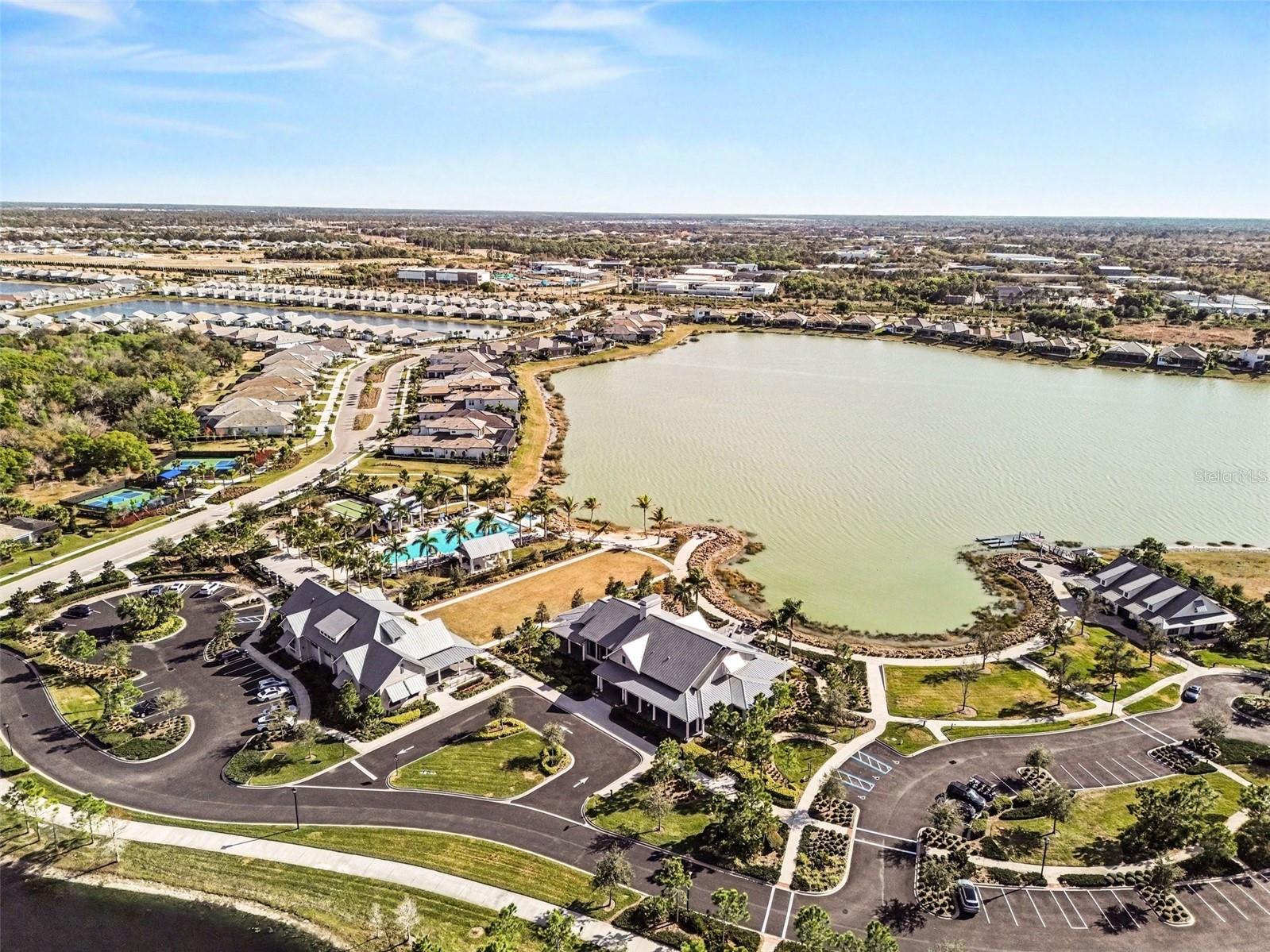 LAKEHOUSE COVE/WATERSIDE PH 2 - Residential