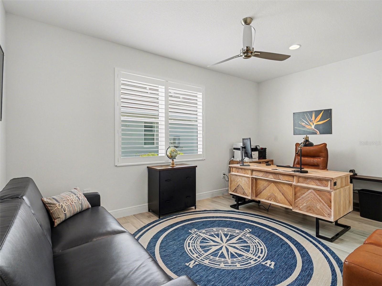 LAKEHOUSE COVE/WATERSIDE PH 2 - Residential