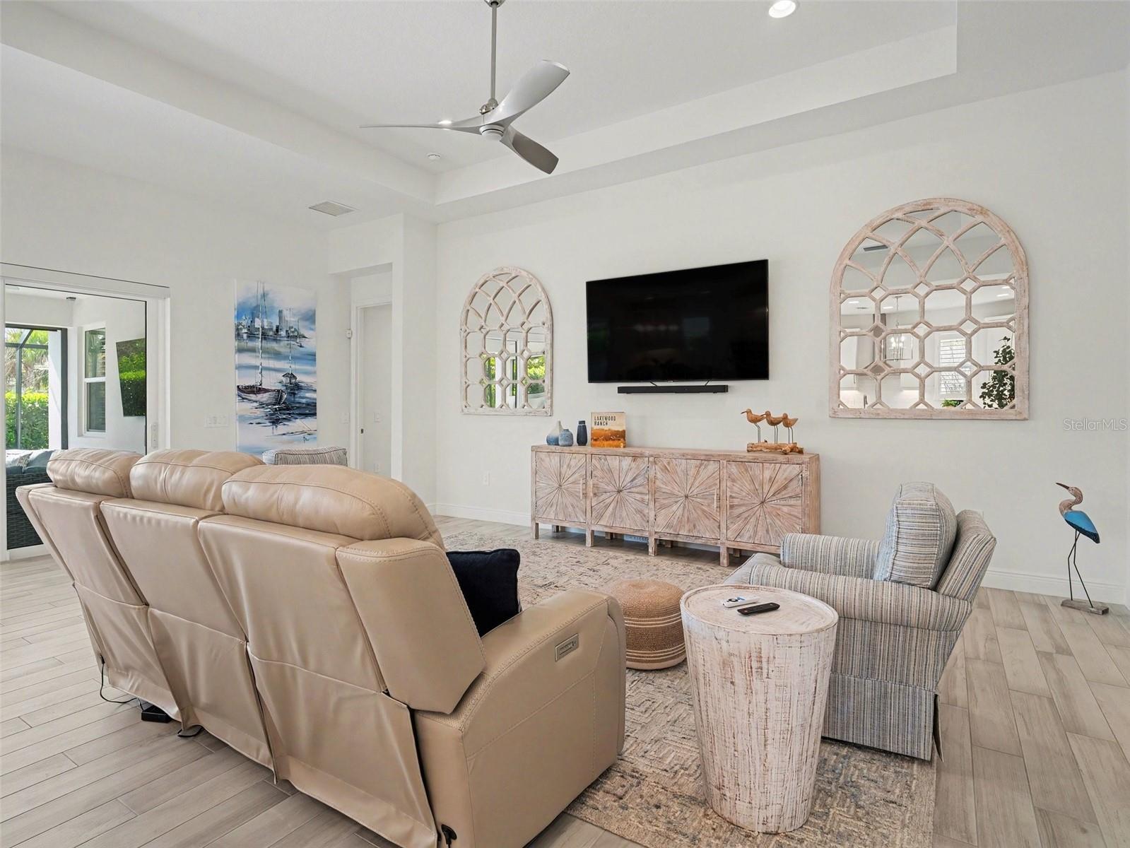 LAKEHOUSE COVE/WATERSIDE PH 2 - Residential