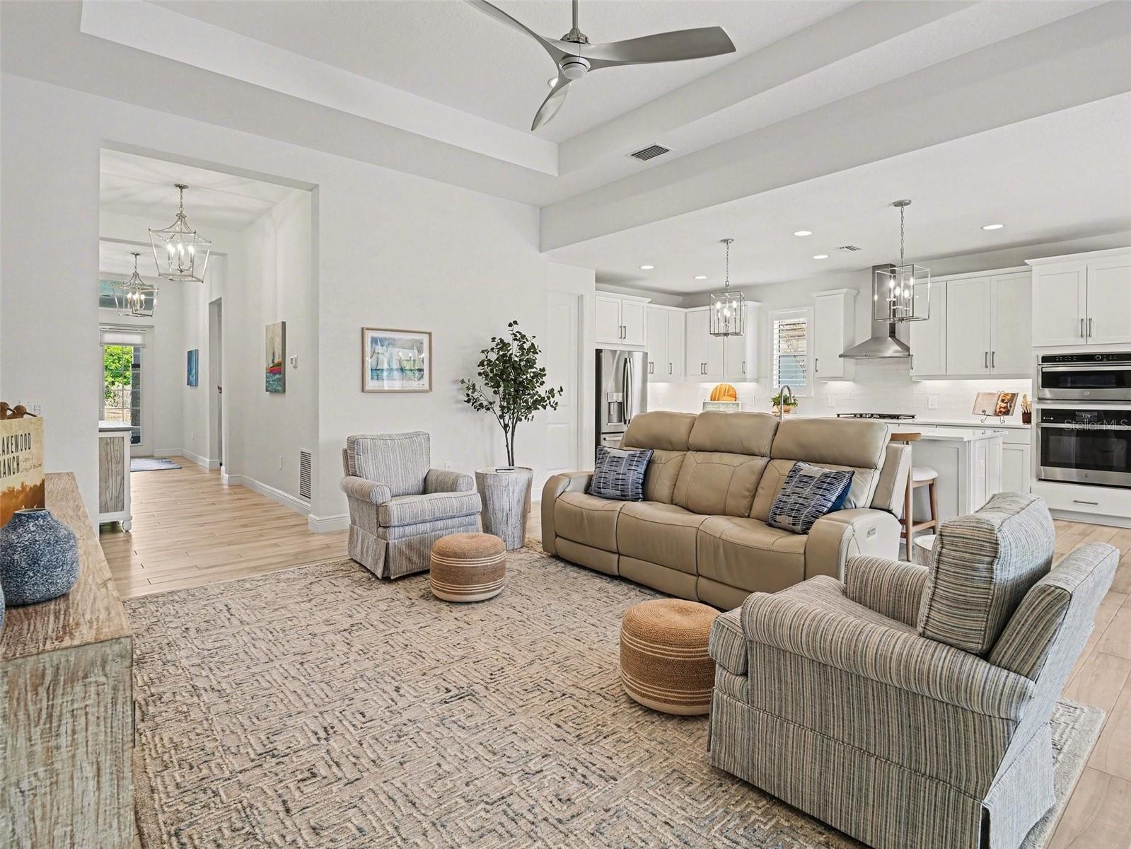 LAKEHOUSE COVE/WATERSIDE PH 2 - Residential