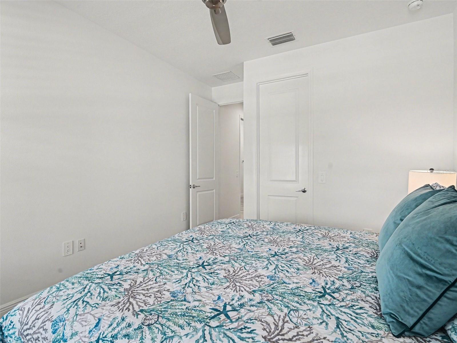 LAKEHOUSE COVE/WATERSIDE PH 2 - Residential