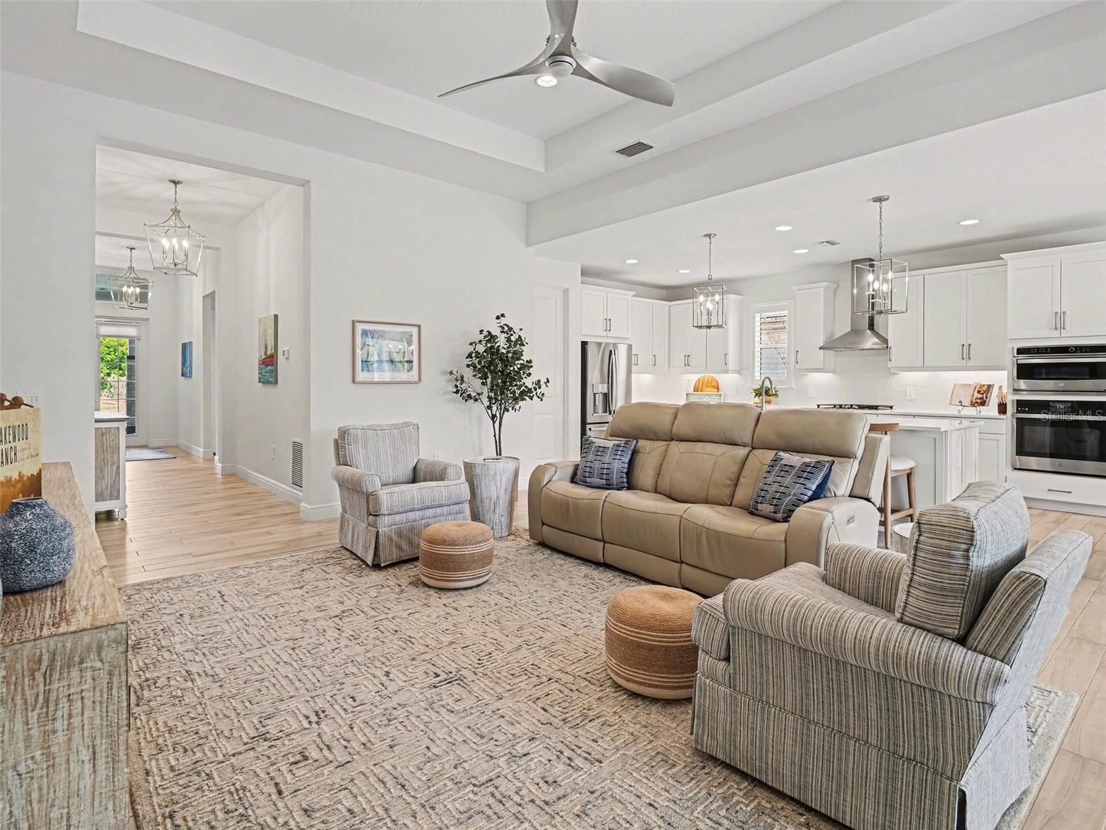 LAKEHOUSE COVE/WATERSIDE PH 2 - Residential