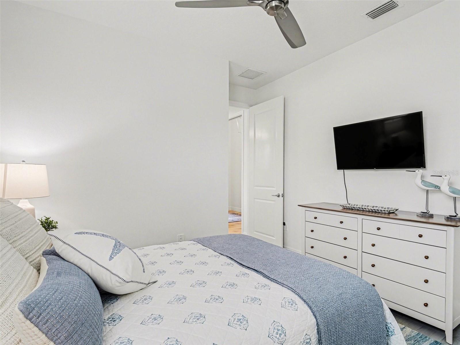 LAKEHOUSE COVE/WATERSIDE PH 2 - Residential