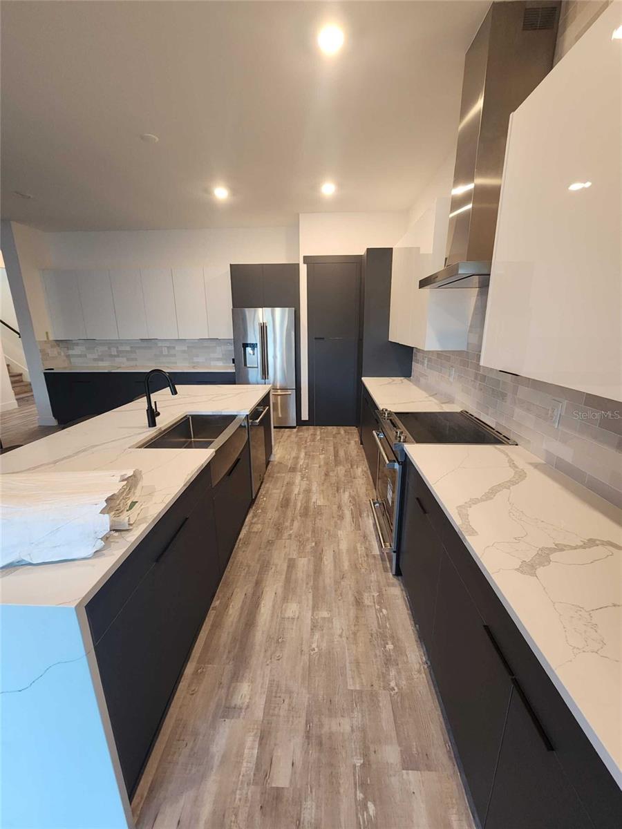 3615 W ANDERSON AVENUE