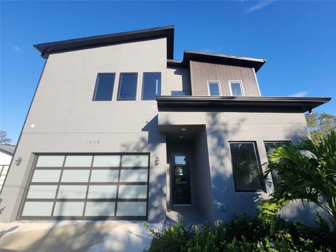 Photo of 3615 W Anderson Avenue, Tampa, FL 33611 (MLS # L4958750)