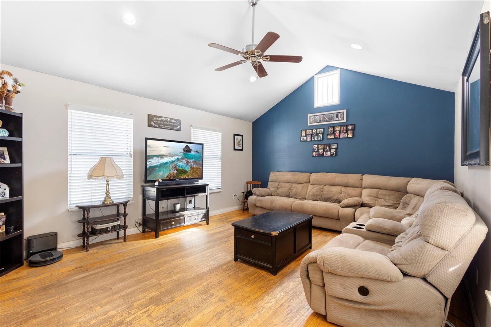 HIGHRIDGE ESTATES REP - Residential