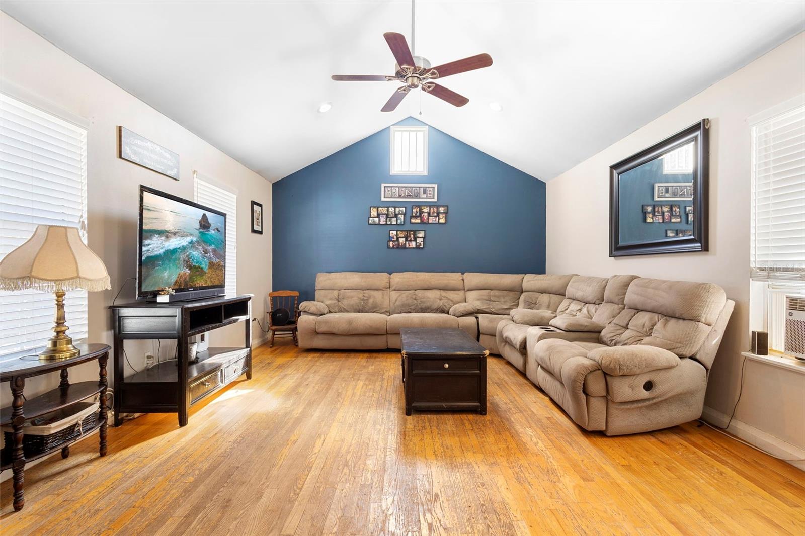 HIGHRIDGE ESTATES REP - Residential