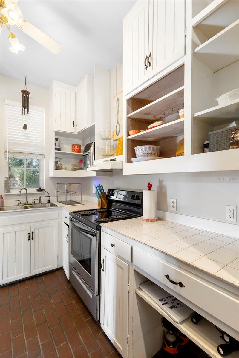 HIGHRIDGE ESTATES REP - Residential