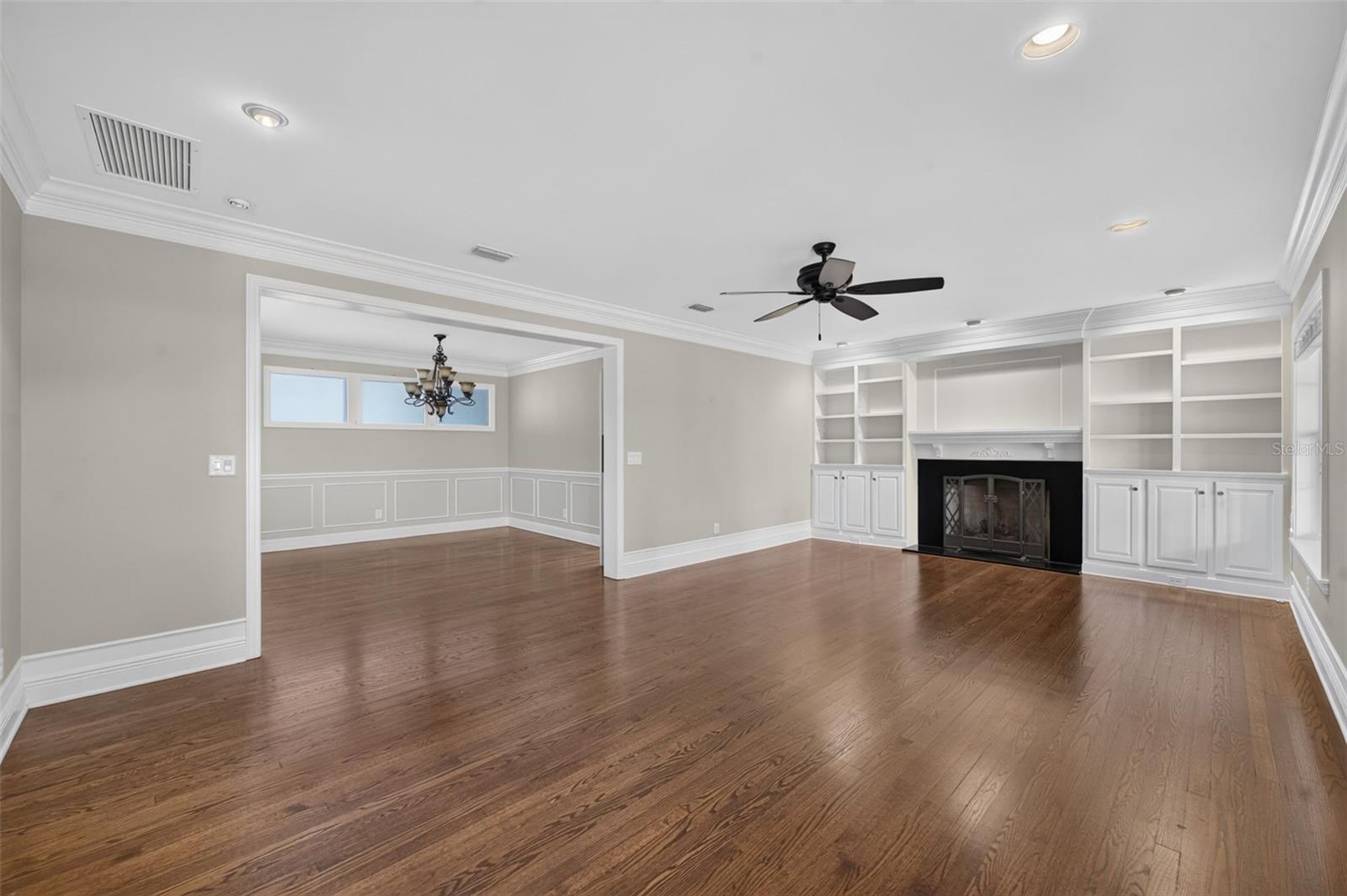 2410 LAKE SHORE DRIVE