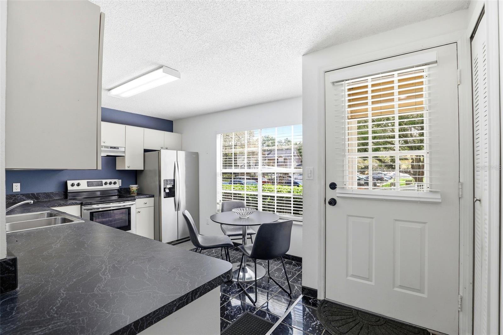 6010 SCOTCHWOOD GLEN 111