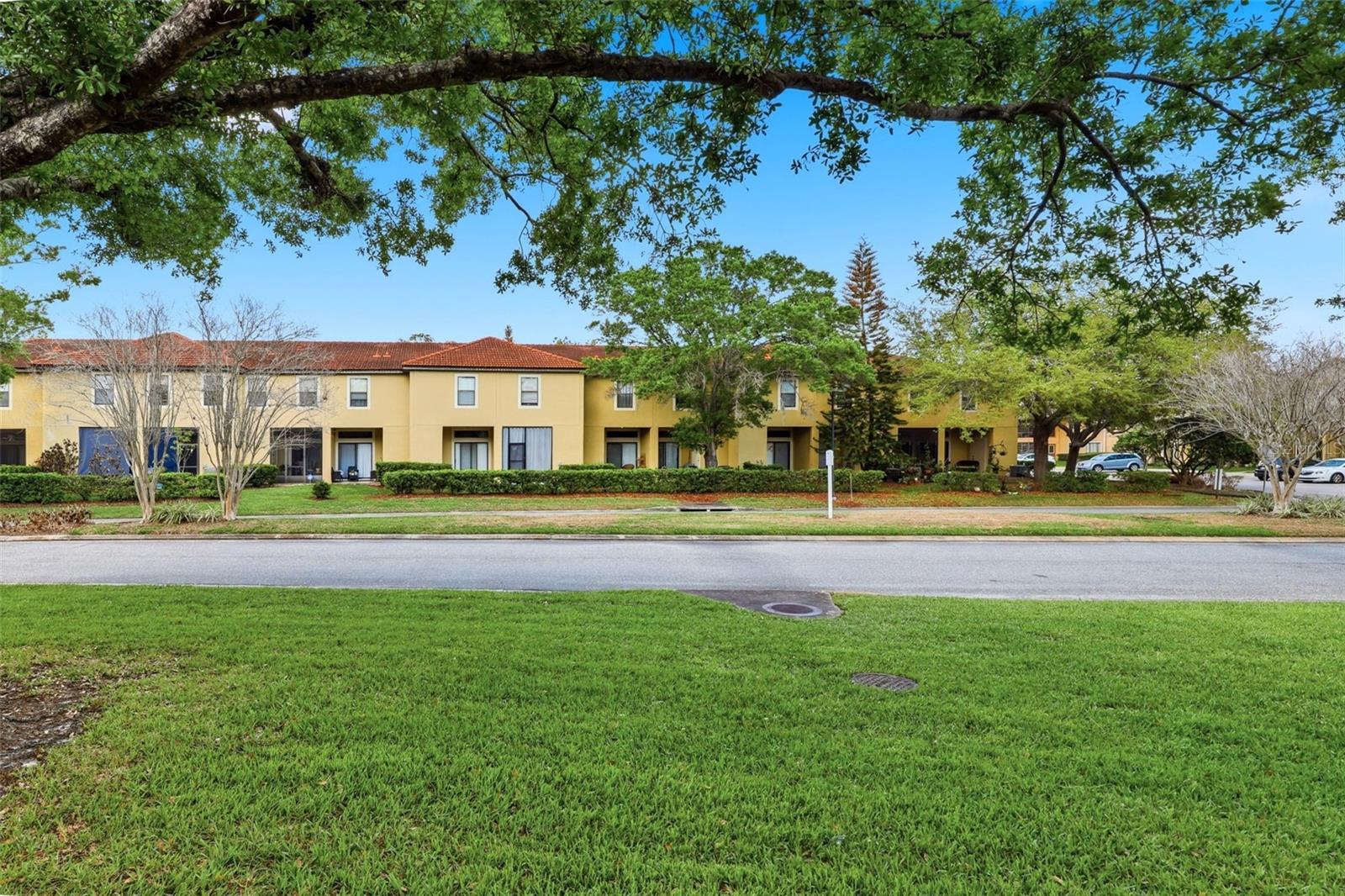 LAKEVIEW VILLAGE CONDO 09 - Residential