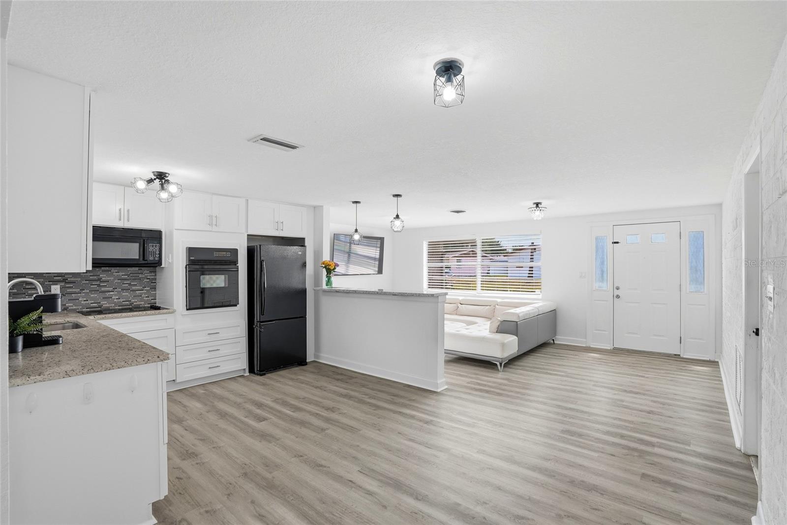 HERITAGE VILLAGE - Residential